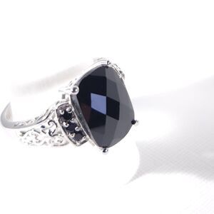 Black Thai Spinel 9 Carats Ring Sterling Silver Size 10